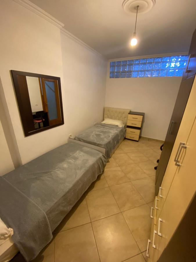 Chlo Apartment 3 Tiranë Eksteriør bilde